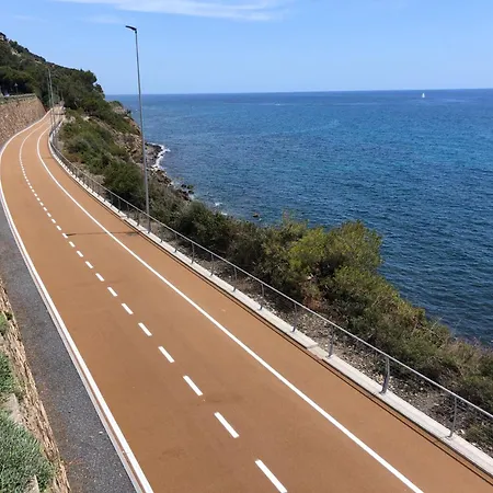 La Brezza アパート *